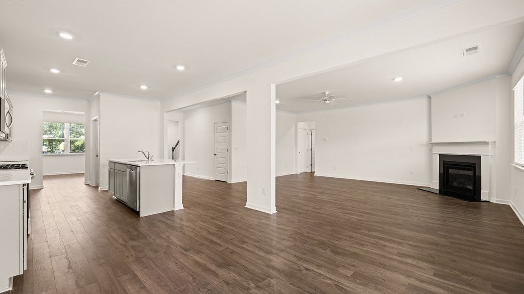Spacious, unfurnished interior of a new home in Bridle Creek, Locust Grove (Image 20).