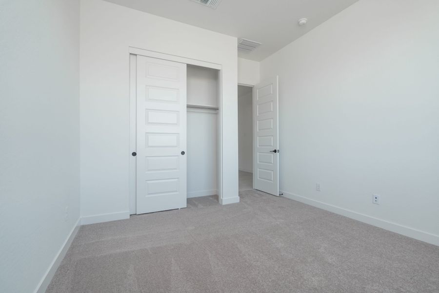 Spacious, unfurnished interior of a new home in Soleo, San Tan Valley (Image 18). Spacious, unfurnished interior of a new home in Soleo, San Tan Valley (Image 18).