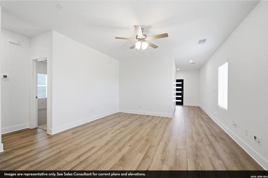 Spacious, unfurnished interior of a new home in Garden Grove, San Antonio (Image 16).