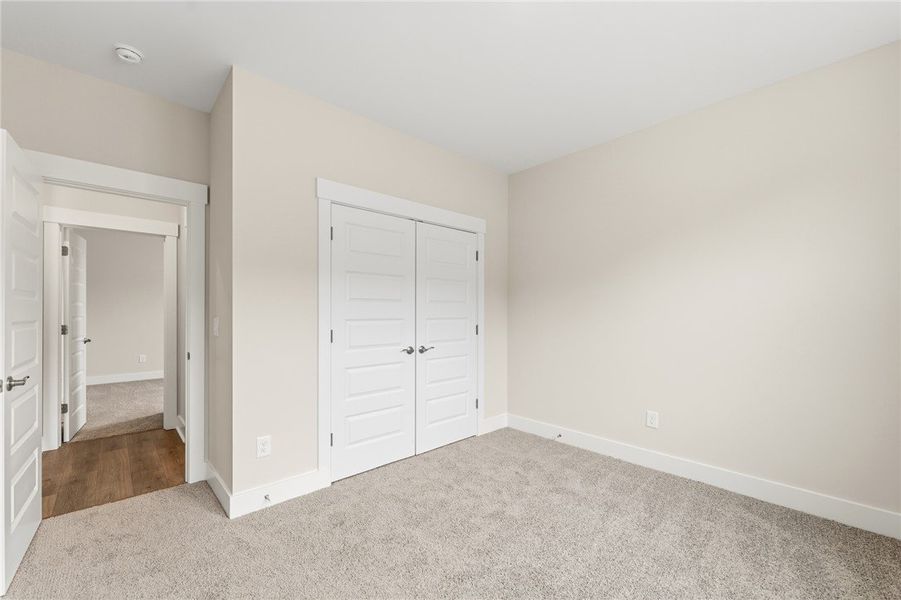 Spacious, unfurnished interior of a new home in Saratoga Oaks, Williamston (Image 17).