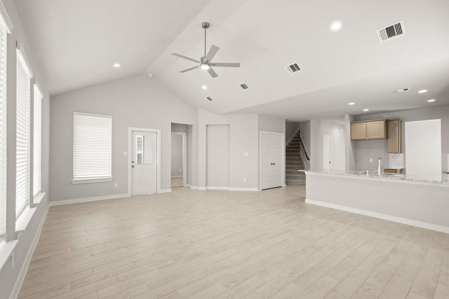 Spacious, unfurnished interior of a new home in Briarwood Crossing, Rosenberg (Image 24). Spacious, unfurnished interior of a new home in Briarwood Crossing, Rosenberg (Image 24).