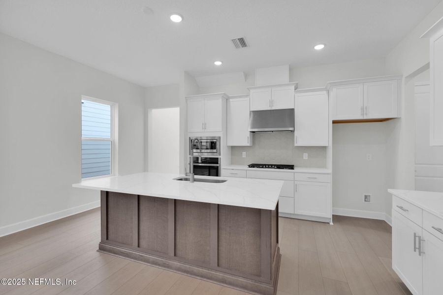 Furnished interior view inside a new home in , Ponte Vedra (Image 10).