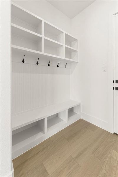 17. 3209 Canonero - Mud