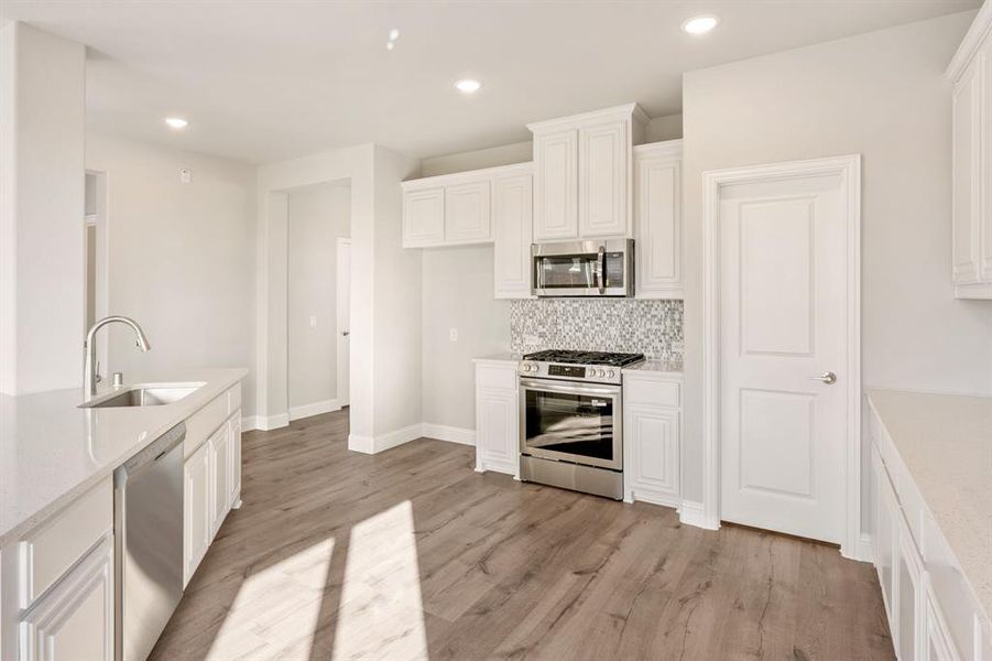 Furnished interior view inside a new home in Arcadia Trails Classic 60, Balch Springs (Image 9). Furnished interior view inside a new home in Arcadia Trails Classic 60, Balch Springs (Image 9).