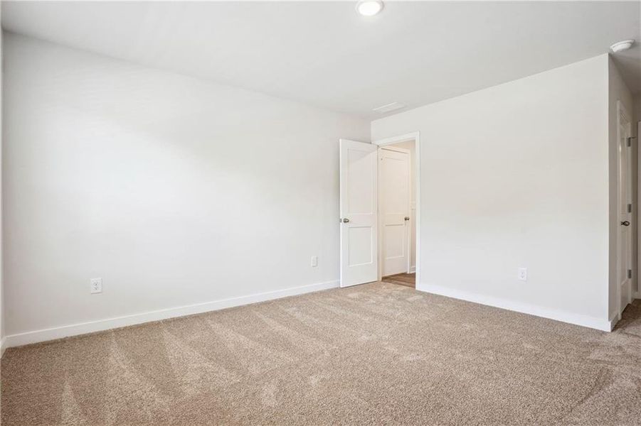 Spacious, unfurnished interior of a new home in Conner Springs, Social Circle (Image 21).