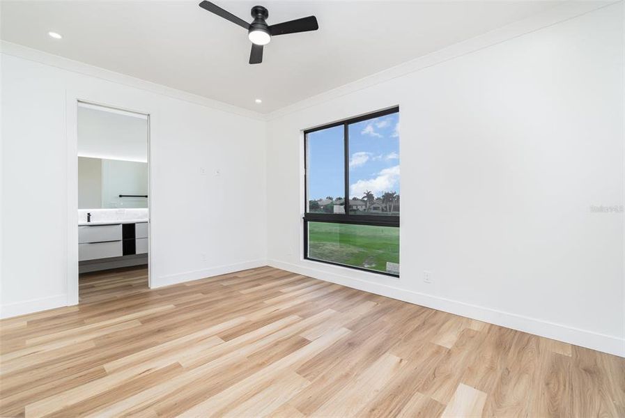 Spacious, unfurnished interior of a new home in , Punta Gorda (Image 8).