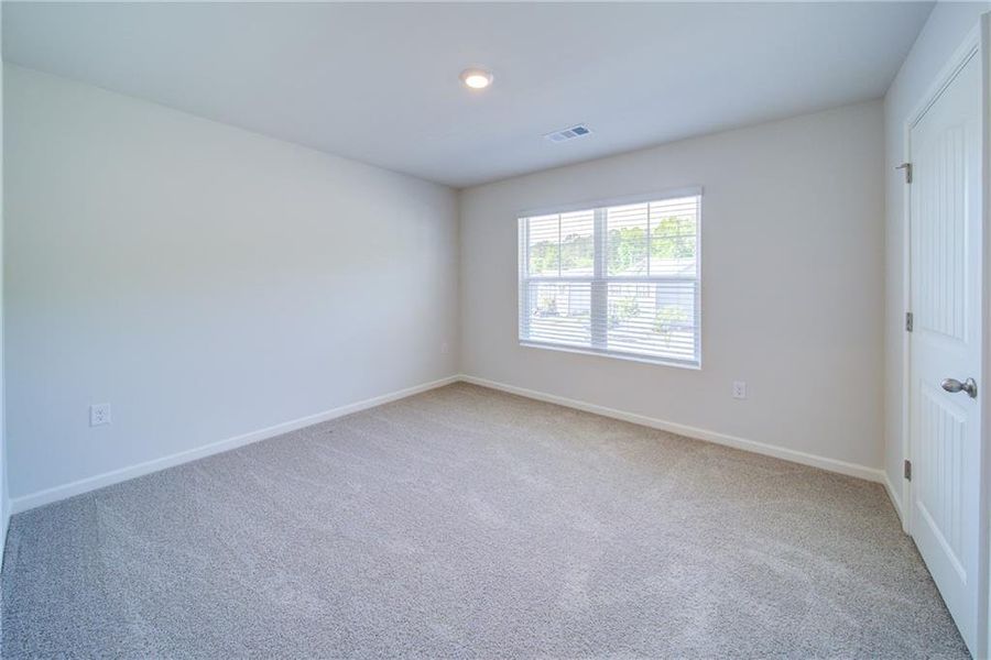 Spacious, unfurnished interior of a new home in , Powder Springs (Image 20).