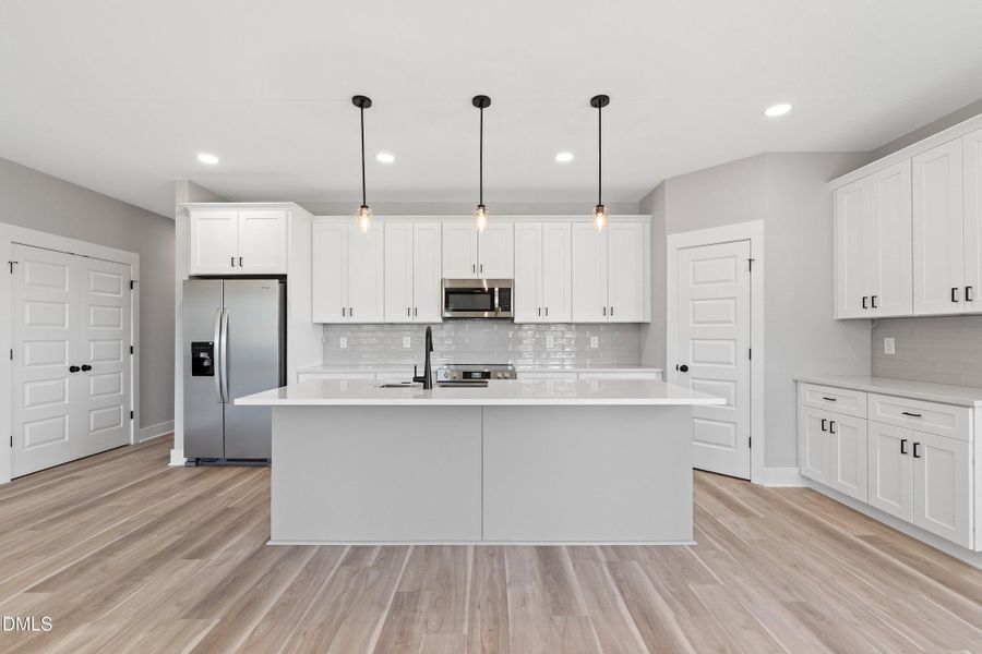 18-4401 Fairhaven Dr W _5580 18-4401 Fairhaven Dr W _5580