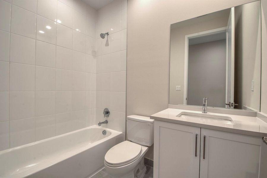 Furnished interior view inside a new home in Apex at Avenir, Palm Beach Gardens (Image 17). Furnished interior view inside a new home in Apex at Avenir, Palm Beach Gardens (Image 17).