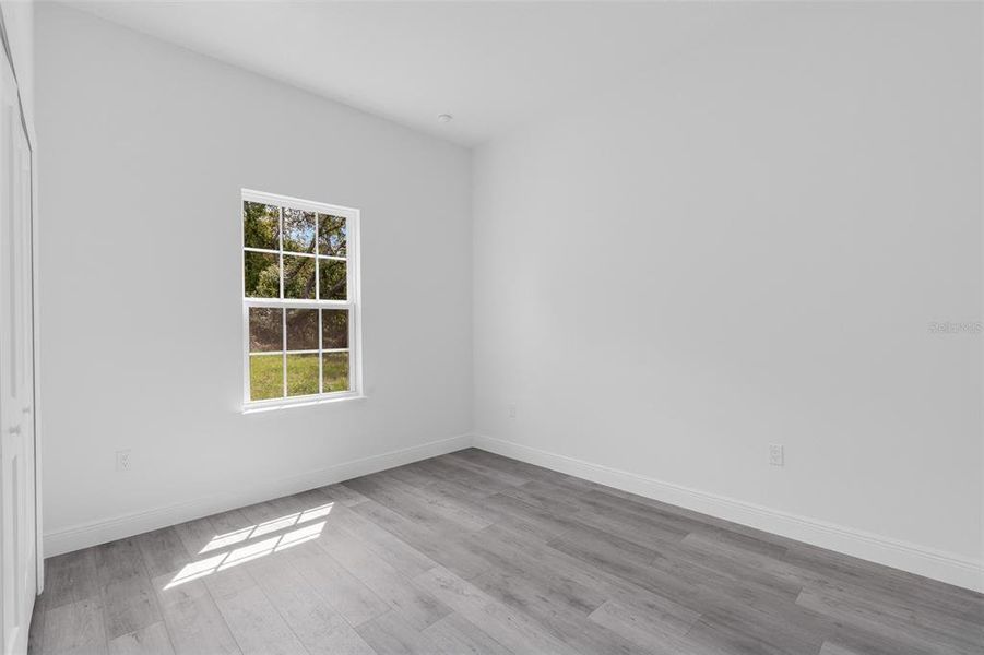 Spacious, unfurnished interior of a new home in , Ocala (Image 27).