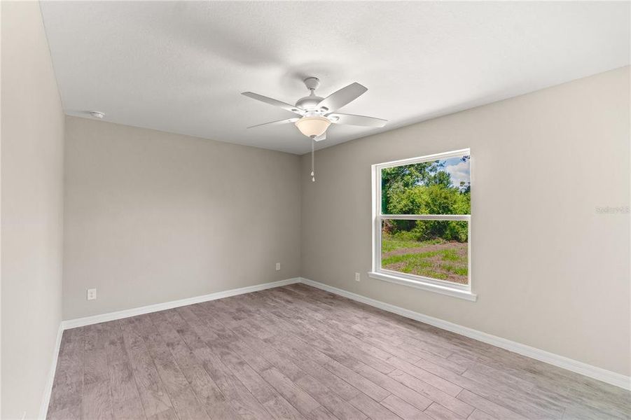 Spacious, unfurnished interior of a new home in , Port Charlotte (Image 19).