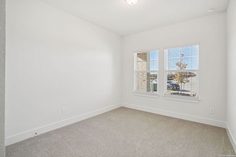 Spacious, unfurnished interior of a new home in Carmel Ranch, Schertz (Image 37).