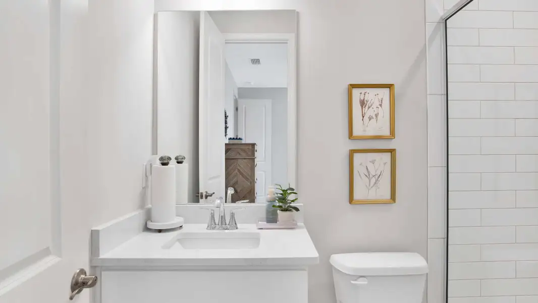 Image 32 of a home in Golden Gate.