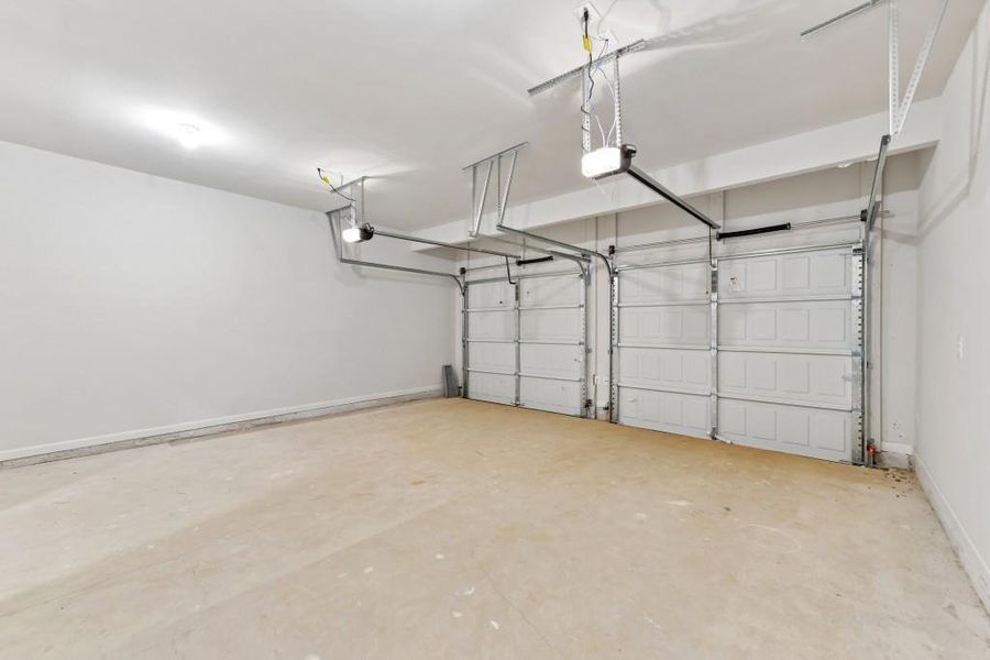 Spacious, unfurnished interior of a new home in , Homer (Image 43).