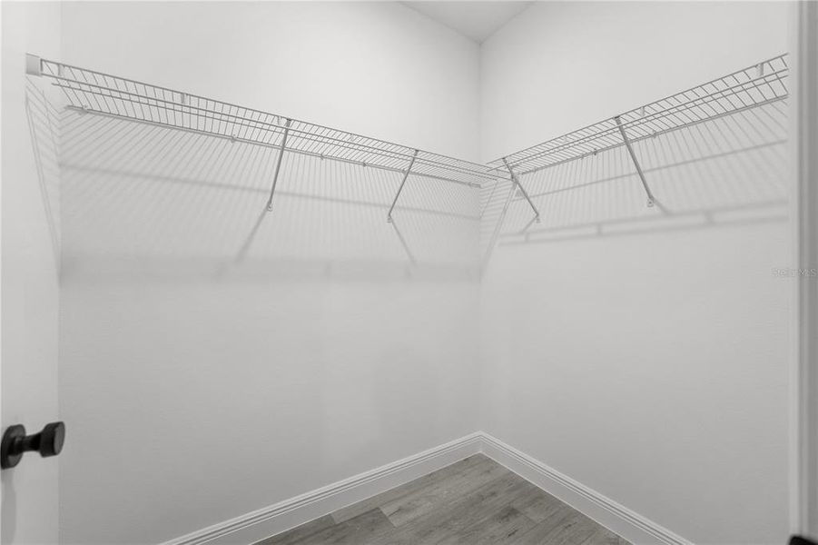 Spacious, unfurnished interior of a new home in , Citrus Springs (Image 13).