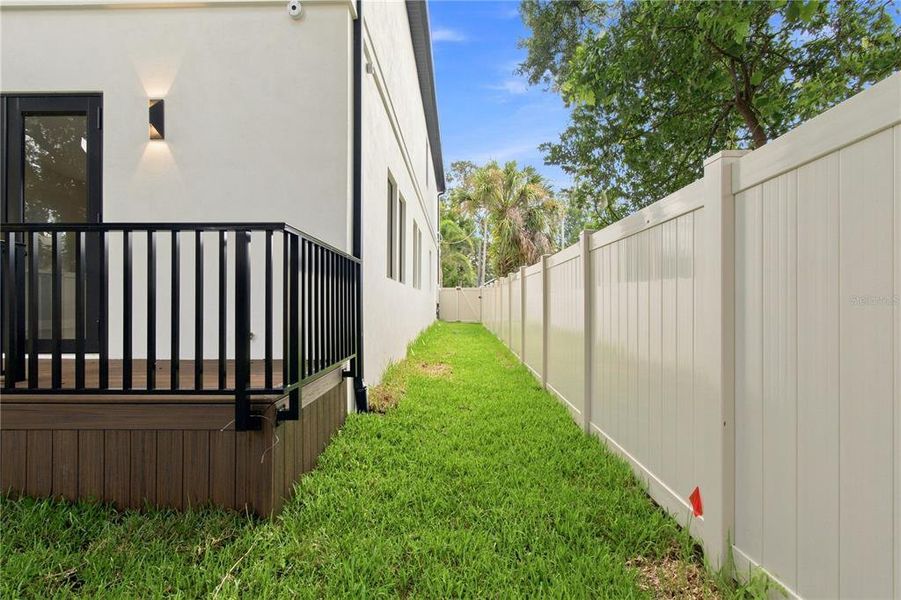 Exterior details and patio area of a home in , Tampa (Image 38).