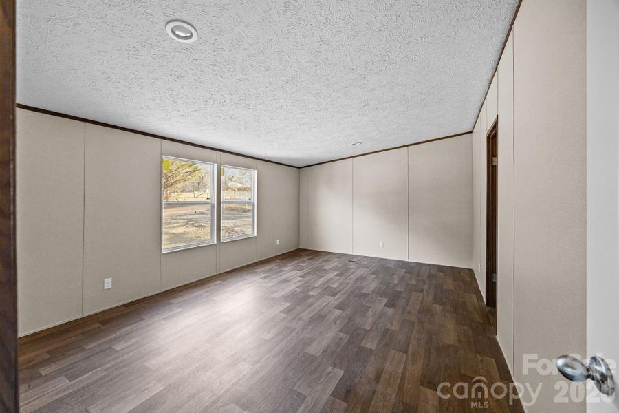 Spacious, unfurnished interior of a new home in , Taylorsville (Image 20).