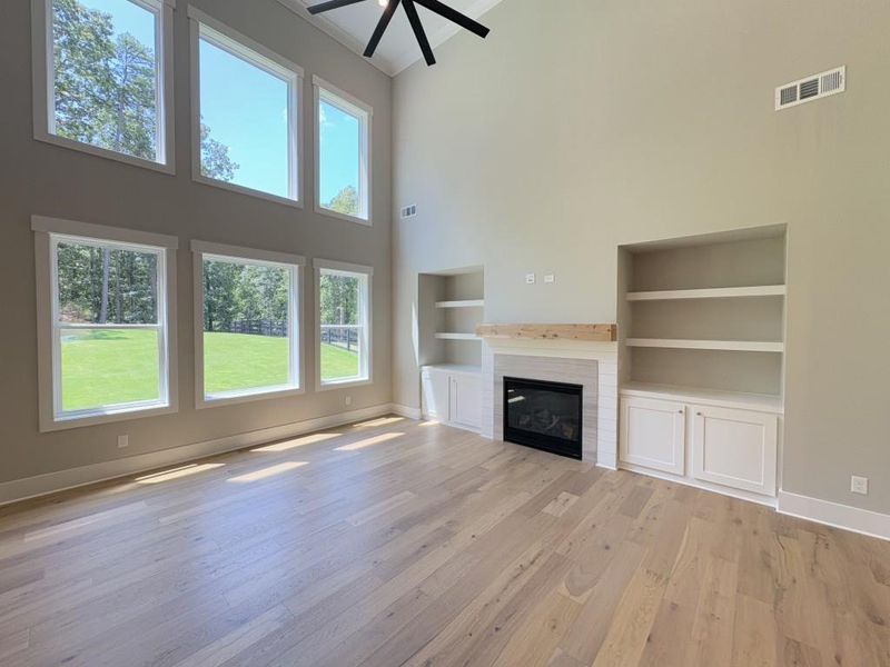 Spacious, unfurnished interior of a new home in Arden on Lanier, Cumming (Image 15).