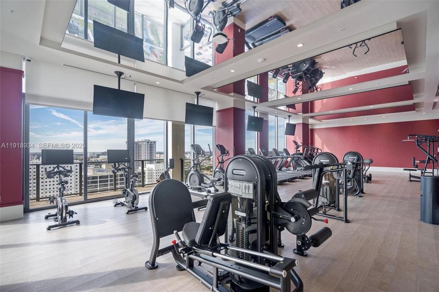 Community amenities in , Miami (Image 18).