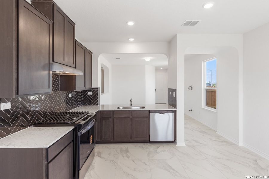 Furnished interior view inside a new home in Punta Verde, Converse (Image 9).