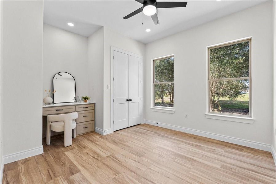 bedroom with built-in desk