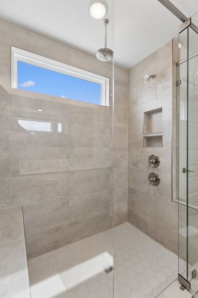 Image 36 of a home in Glenview Farms.