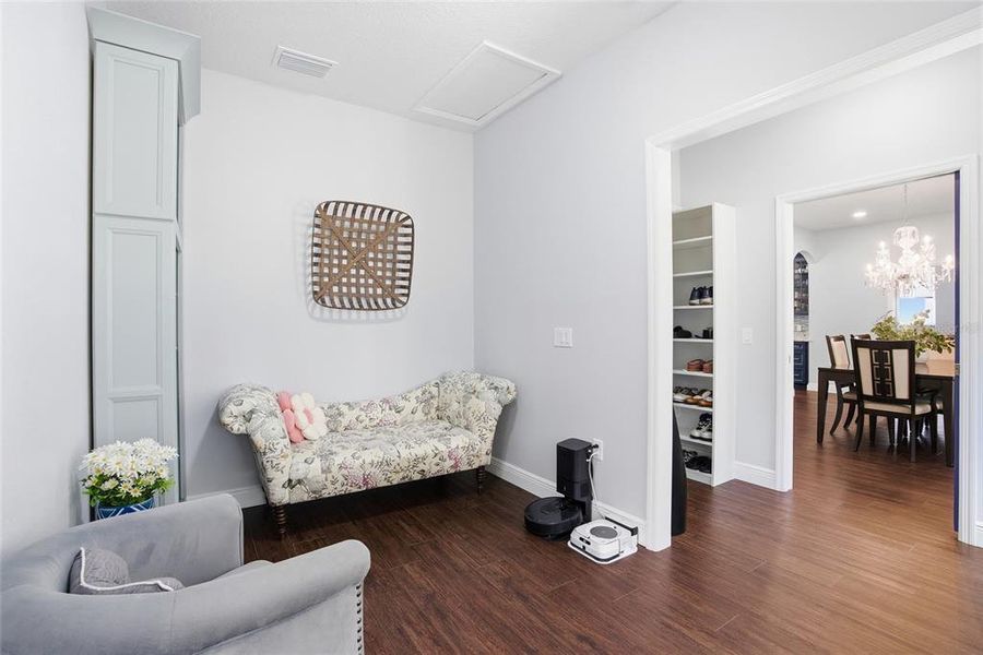 Furnished interior view inside a new home in , Spring Hill (Image 11).