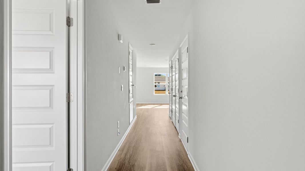 Spacious, unfurnished interior of a new home in Liberty, Panama City (Image 15).