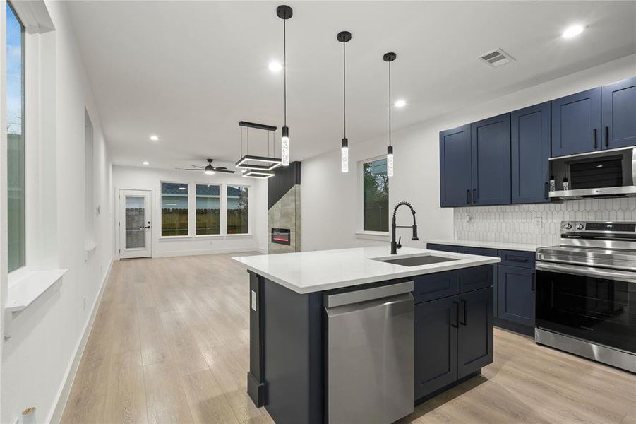 Furnished interior view inside a new home in , Dallas (Image 8).