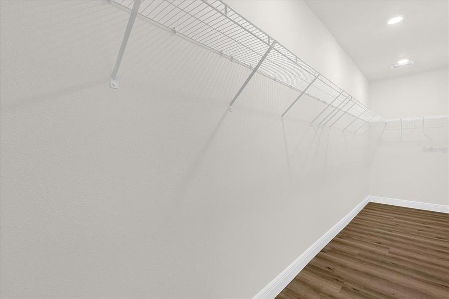Spacious, unfurnished interior of a new home in , Summerfield (Image 9).