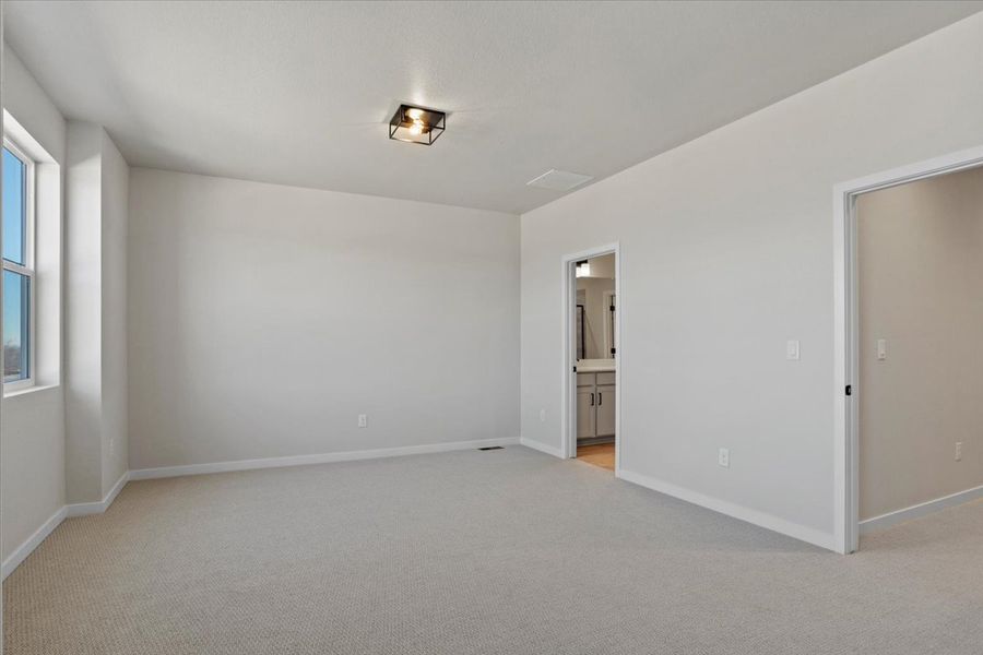 Spacious, unfurnished interior of a new home in Arras Park, Thornton (Image 14).