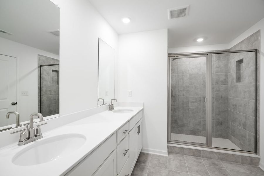 Furnished interior view inside a new home in Hampton Trace, Marietta (Image 5). Furnished interior view inside a new home in Hampton Trace, Marietta (Image 5).