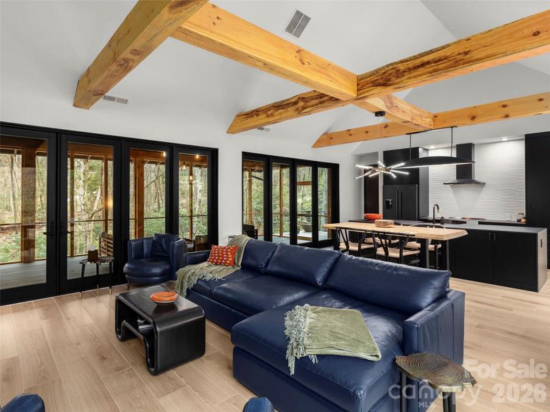 Great Room into the Kitchen Great Room into the Kitchen