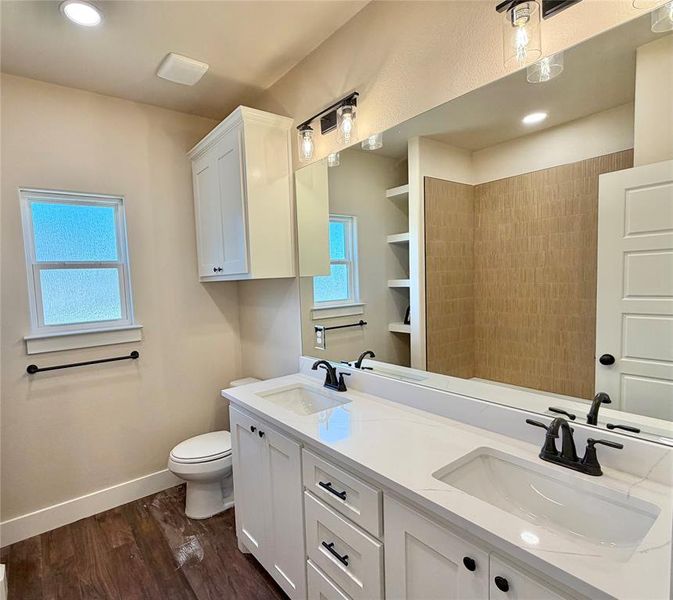 Furnished interior view inside a new home in , Weatherford (Image 18).