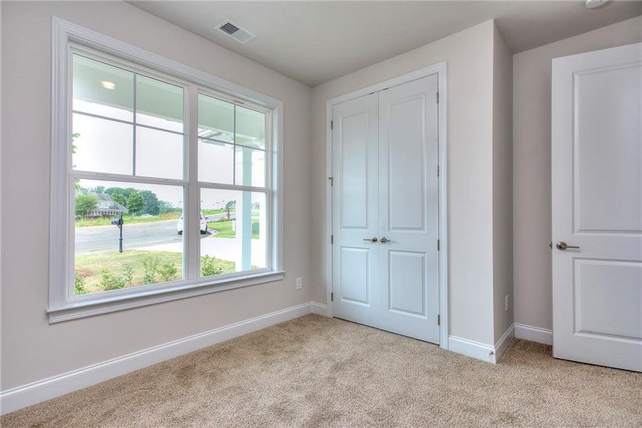 Spacious, unfurnished interior of a new home in , Homer (Image 26).