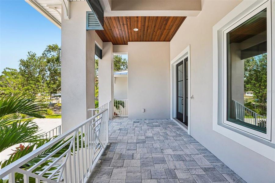 Exterior details and patio area of a home in , Tampa (Image 42).