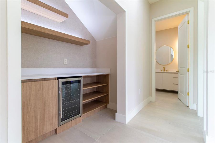 Image 85 of a home in .