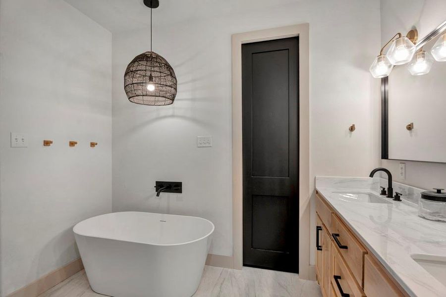 Furnished interior view inside a new home in , Tolar (Image 29).