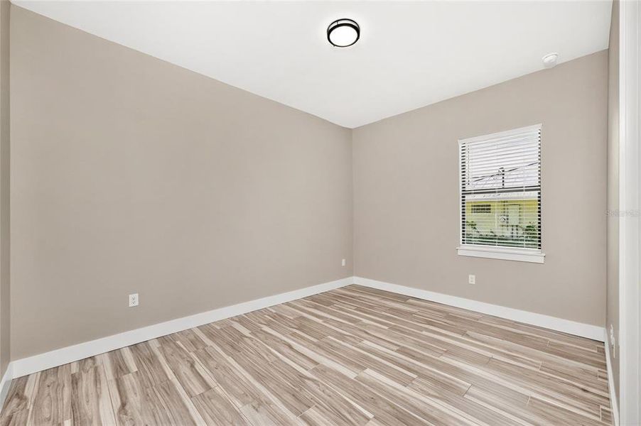 Spacious, unfurnished interior of a new home in , Rotonda West (Image 25).