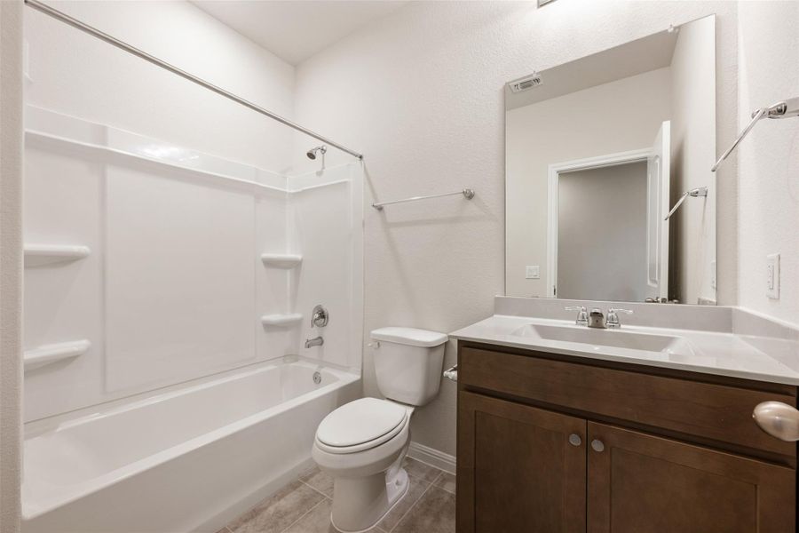 Representative images and renderings are for illustrative purposes. Actual structural options and design finishes of home may vary.