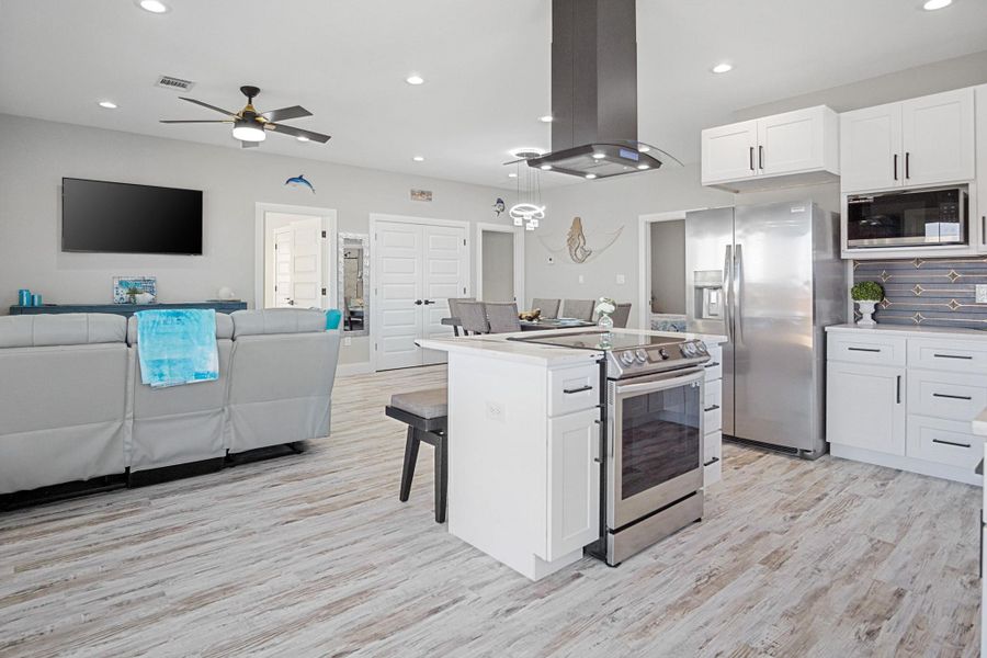 Furnished interior view inside a new home in , Bolivar (Image 38). Furnished interior view inside a new home in , Bolivar (Image 38).