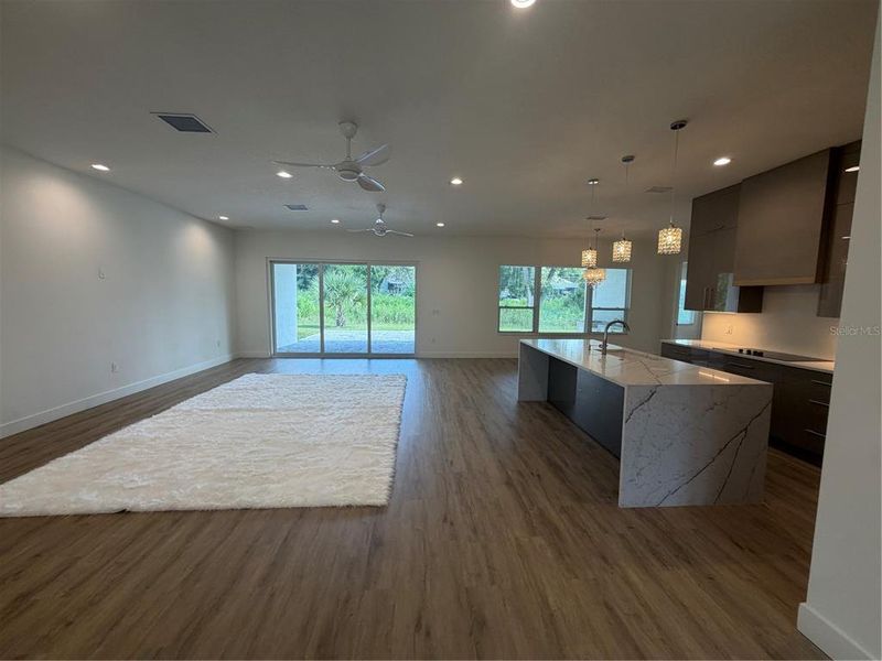 Spacious, unfurnished interior of a new home in , Altamonte Springs (Image 18). Spacious, unfurnished interior of a new home in , Altamonte Springs (Image 18).