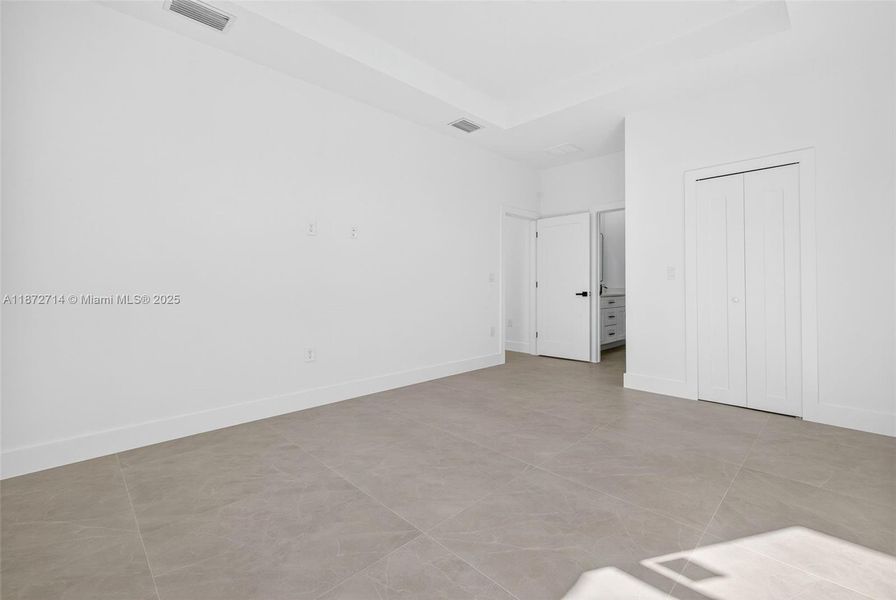 Spacious, unfurnished interior of a new home in , Lehigh Acres (Image 19). Spacious, unfurnished interior of a new home in , Lehigh Acres (Image 19).