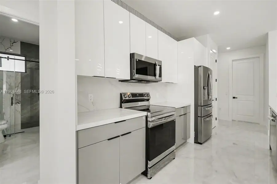 Furnished interior view inside a new home in , Lehigh Acres (Image 7).