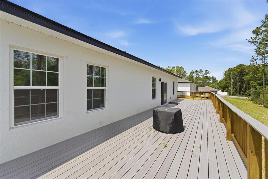 Exterior details and patio area of a home in , Ocala (Image 24).