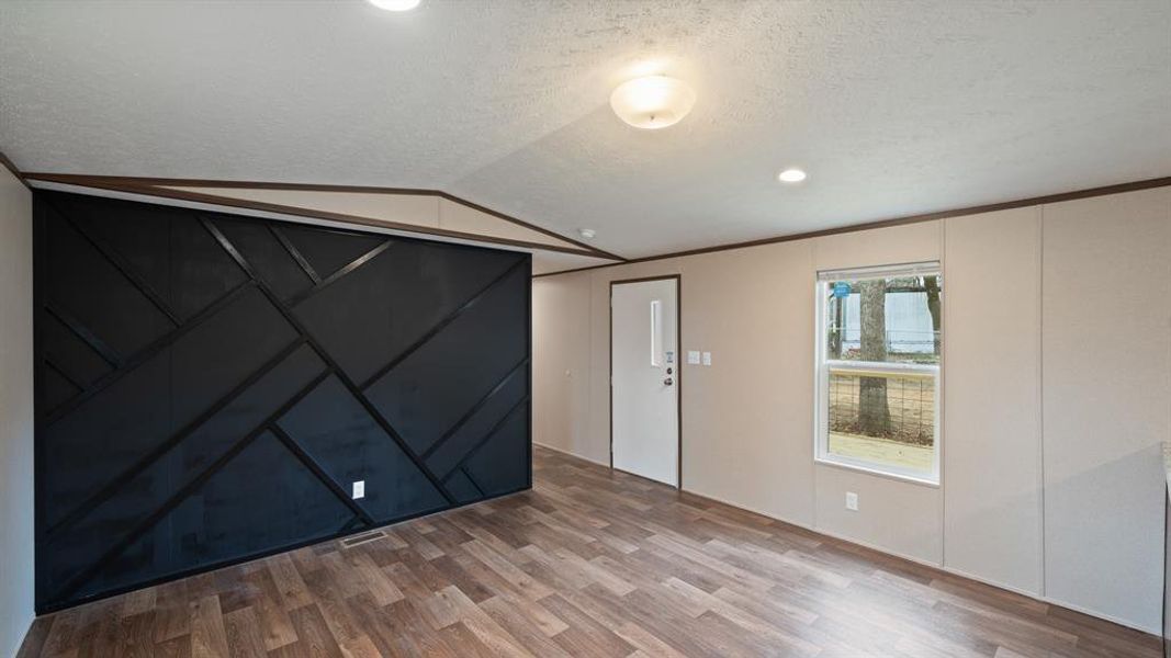 Spacious, unfurnished interior of a new home in , Tool (Image 10).