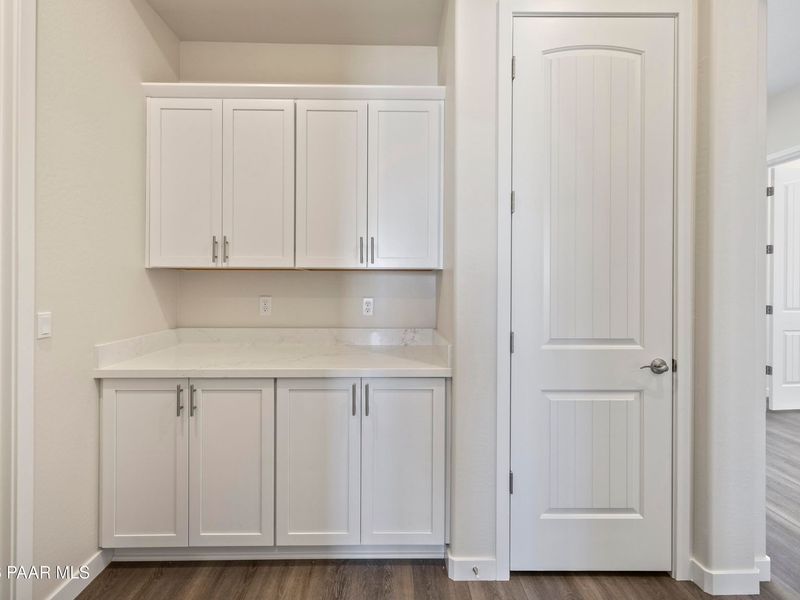 Furnished interior view inside a new home in Hidden Hills, Prescott (Image 10).