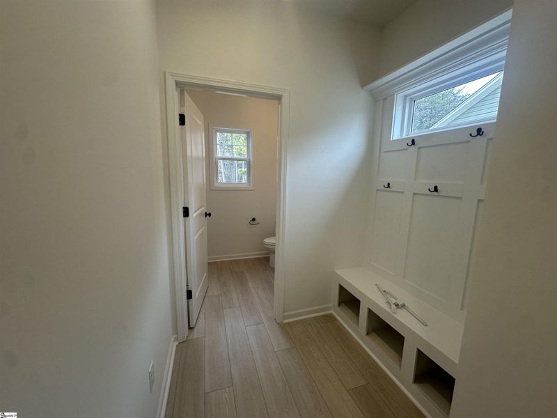 Spacious, unfurnished interior of a new home in Shiloh Trail, Wellford (Image 21).