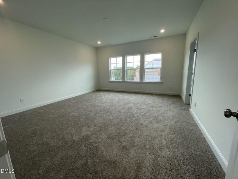 OwnersBed_1of1 OwnersBed_1of1