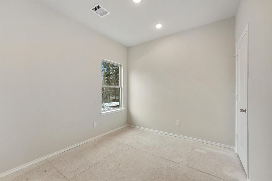 Image 4 of a home in .